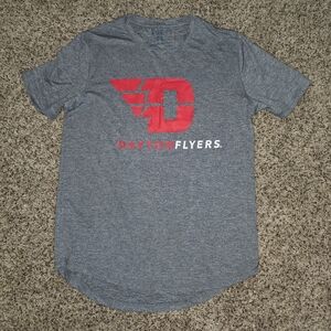 Men's Short Sleeve DAYTON FLYERS T-Shirt from CHAMPIONS Size Medium